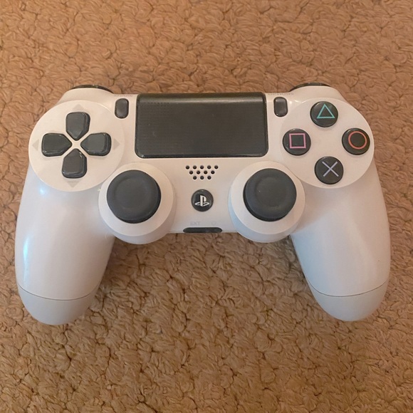 PlayStation 4 Console w/ Controller - Picture 3 of 8